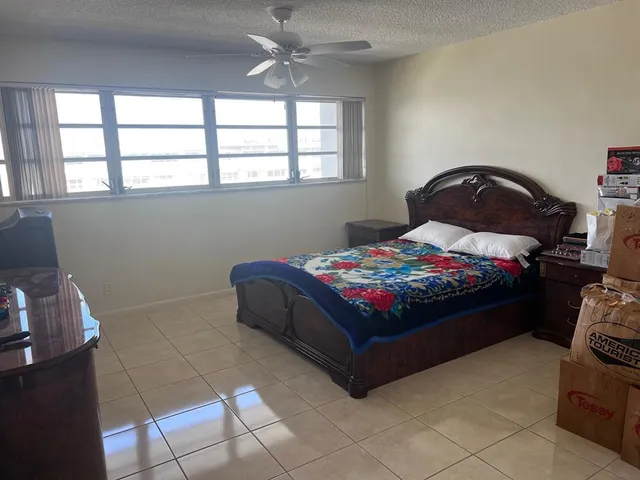 $299,999 | 329 Southeast 3rd Street, Unit 502T, Hallandale Beach, FL 33009
