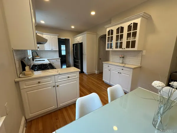 $999,999 | 149 West Market Street, Long Beach, NY 11561