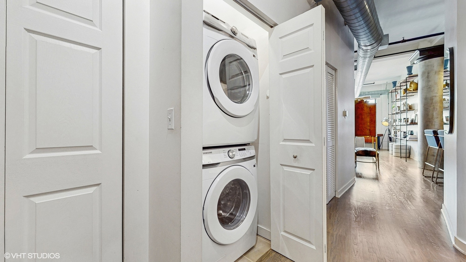 4715 North Racine Avenue, Unit 305 Chicago, IL 60640 - Photo 17 of 24 a utility room with dryer and washer