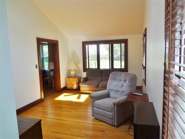 203 Warren Road Framingham, MA 01702 - Photo 4 of 10 Gallery Image 4