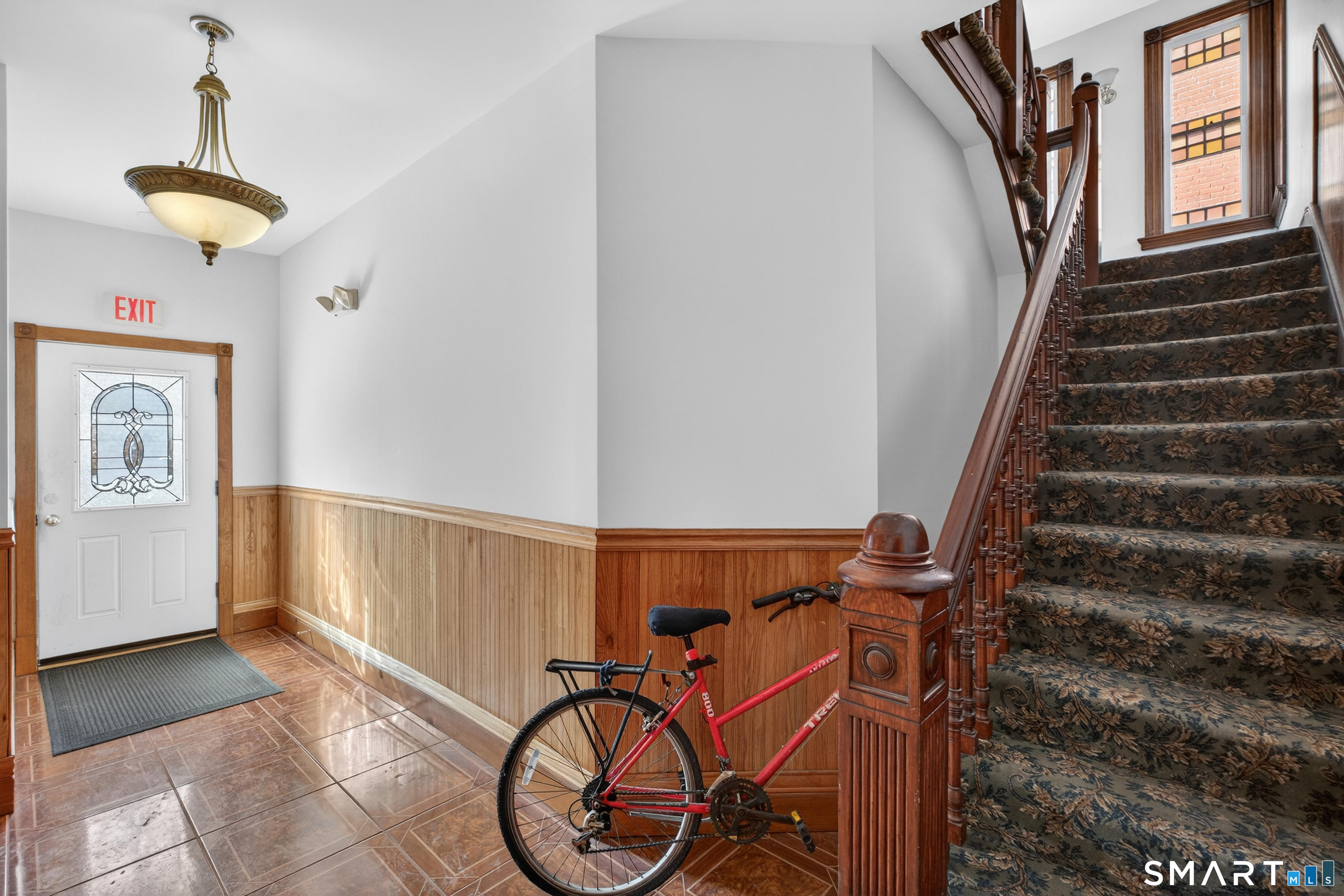 245 Edwards Street, Unit 2R New Haven, CT 06511 - Photo 14 of 16