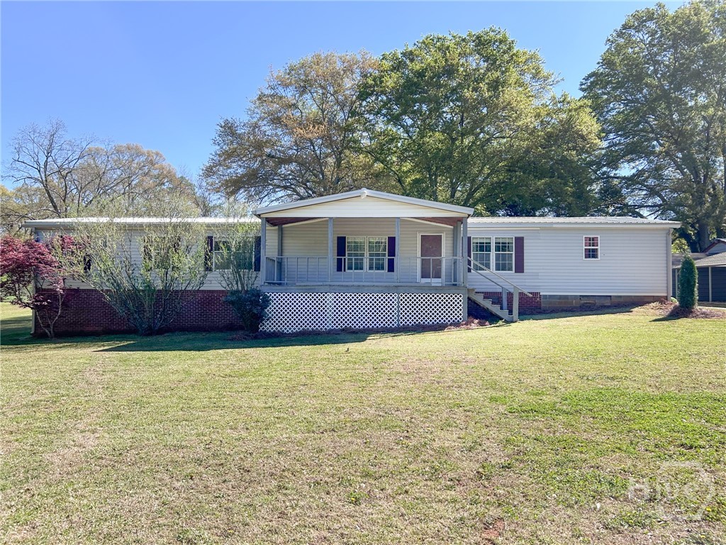 283 South 3rd Street Colbert, GA 30628 - Photo 2 of 37