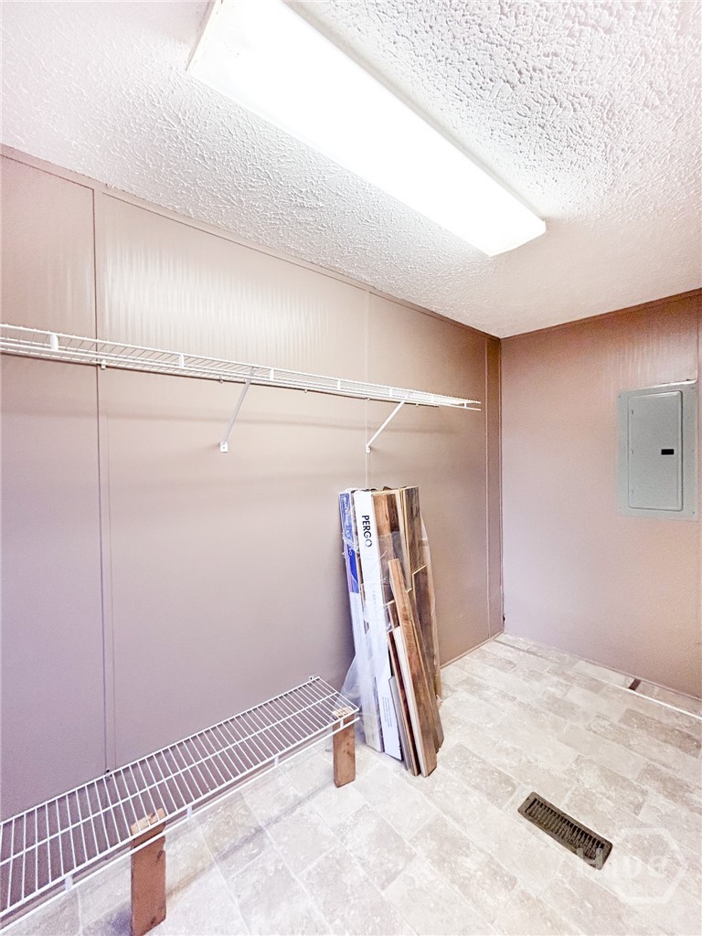 283 South 3rd Street Colbert, GA 30628 - Photo 21 of 37