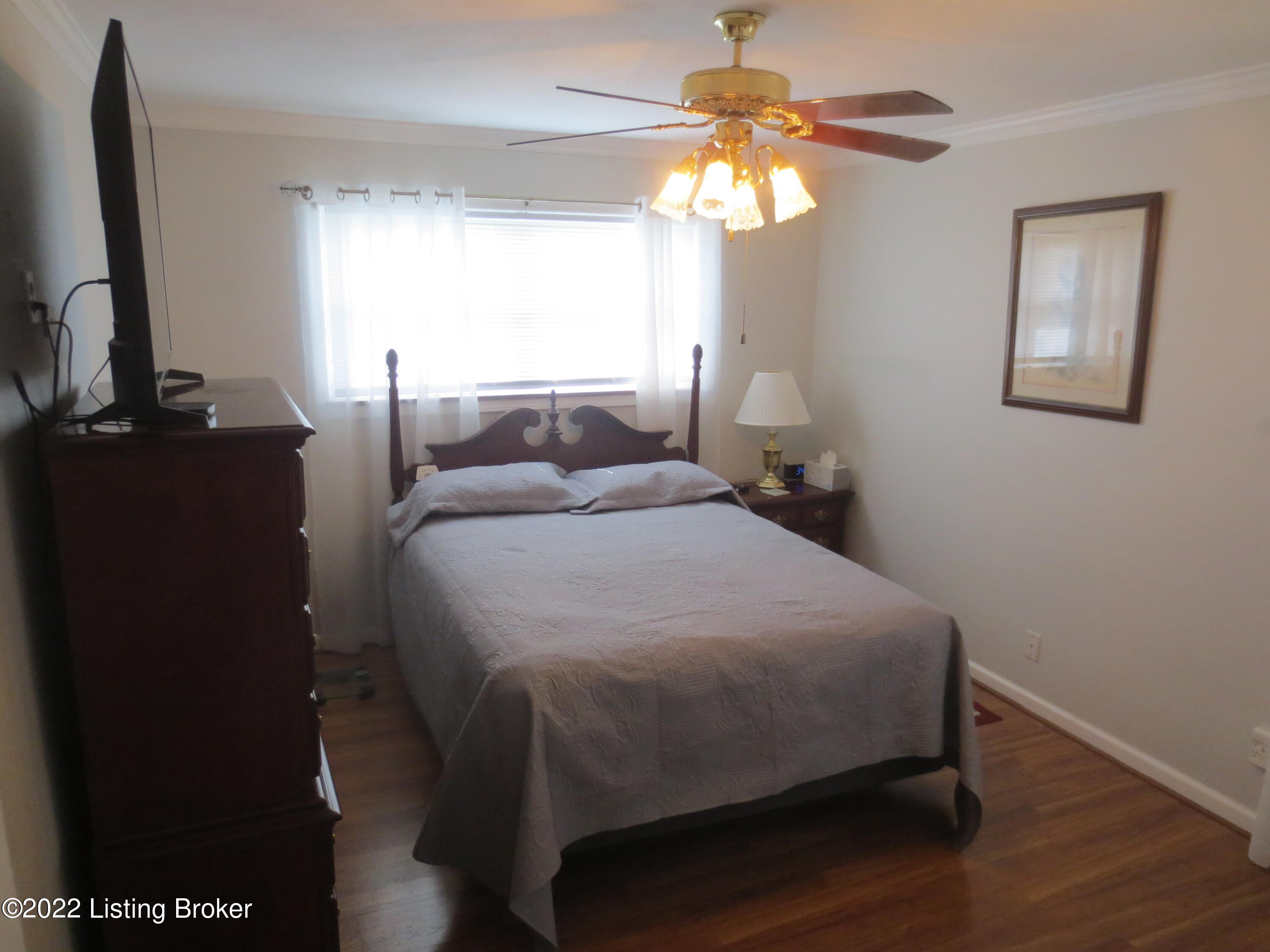 8207 Smithton Road Louisville, KY 40219 - Photo 25 of 35 IMG_5354