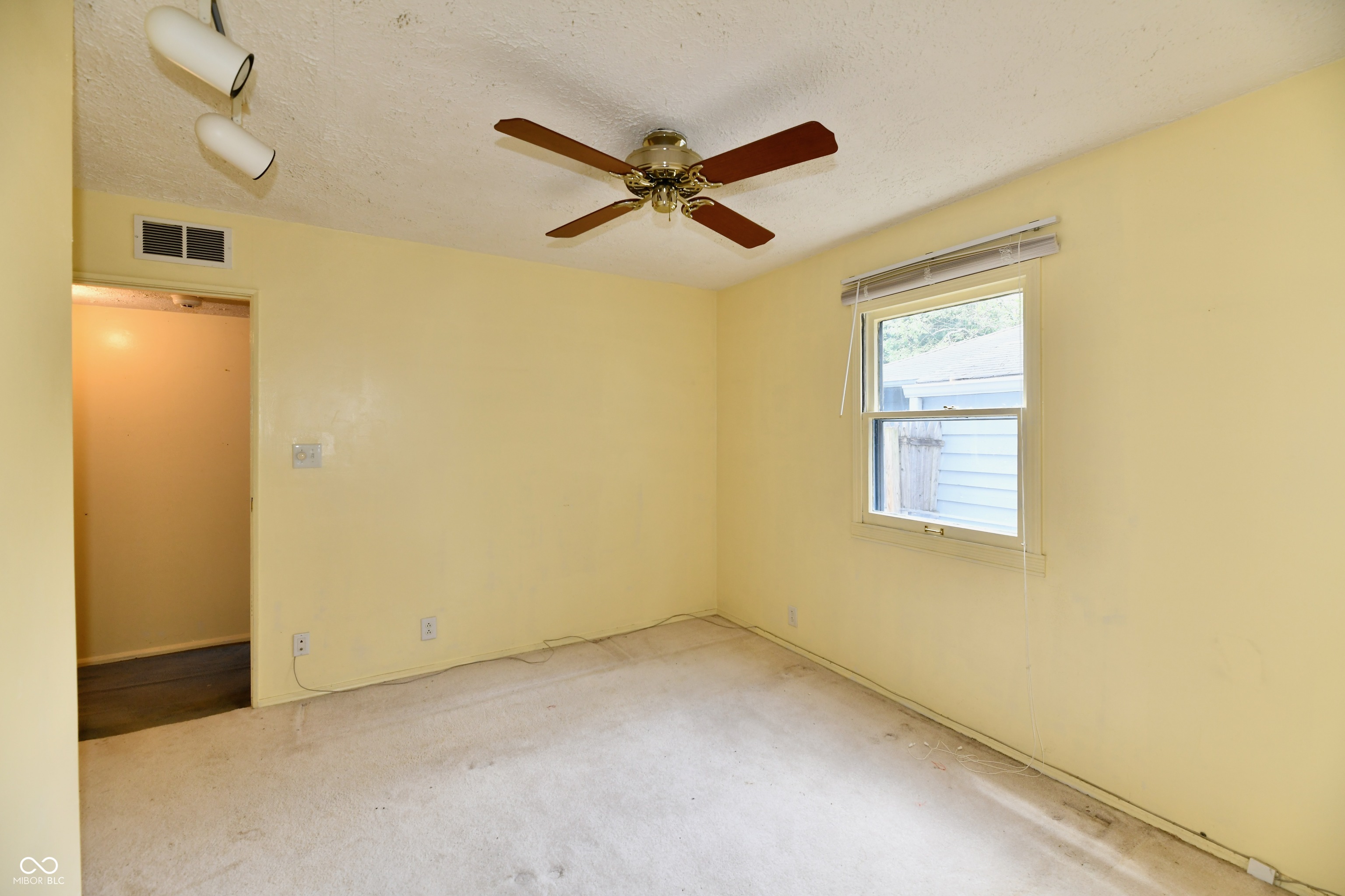5716 Ralston Avenue Indianapolis, IN 46220 - Photo 19 of 37