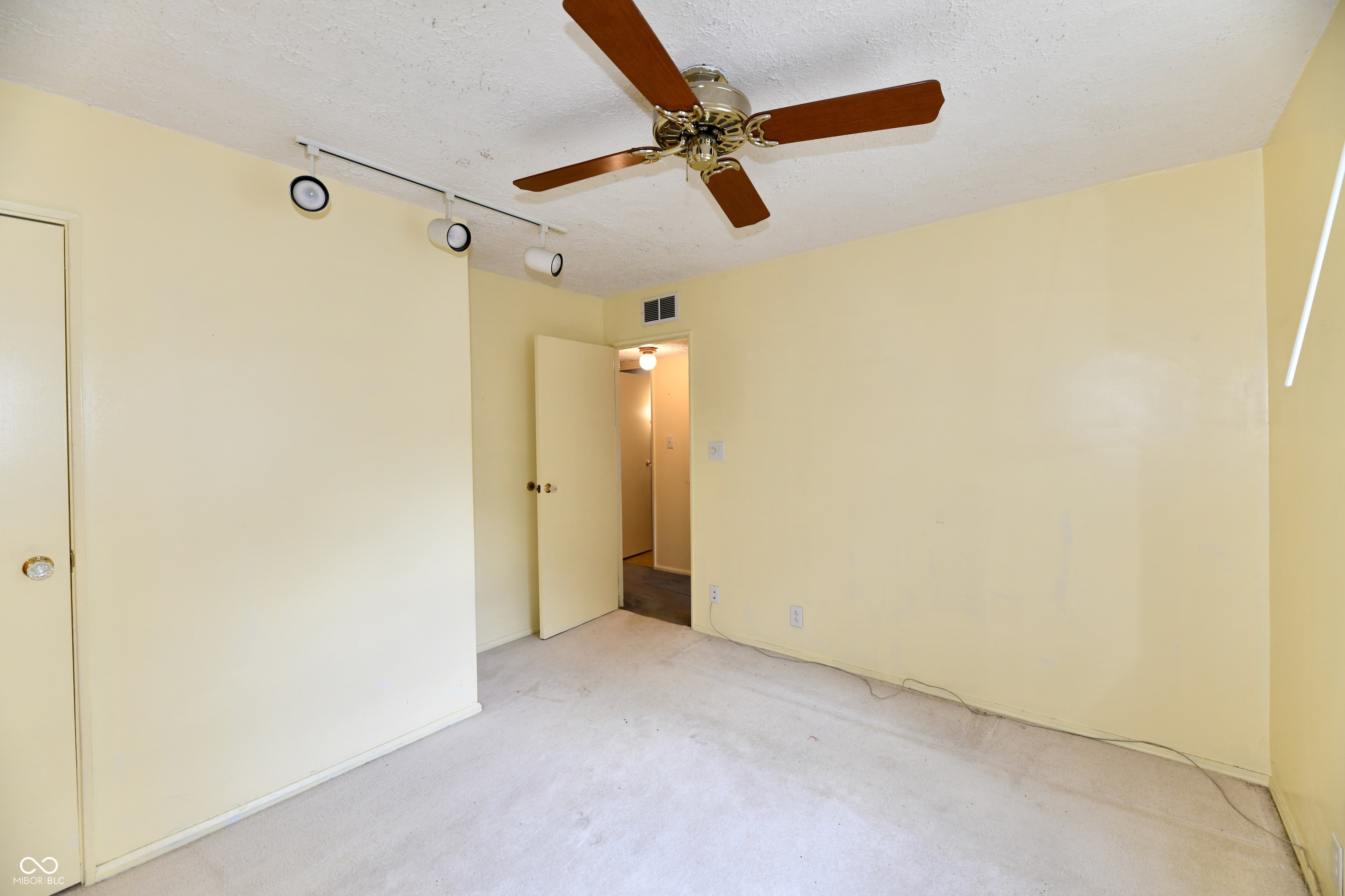 5716 Ralston Avenue Indianapolis, IN 46220 - Photo 20 of 37