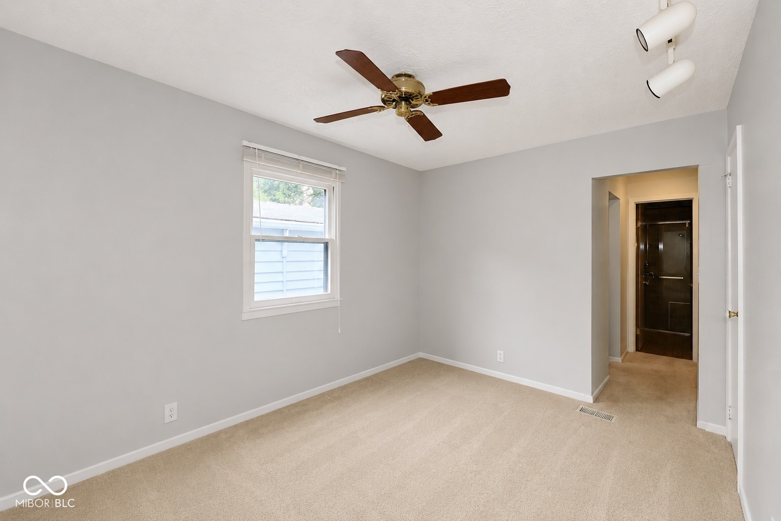 5716 Ralston Avenue Indianapolis, IN 46220 - Photo 7 of 37