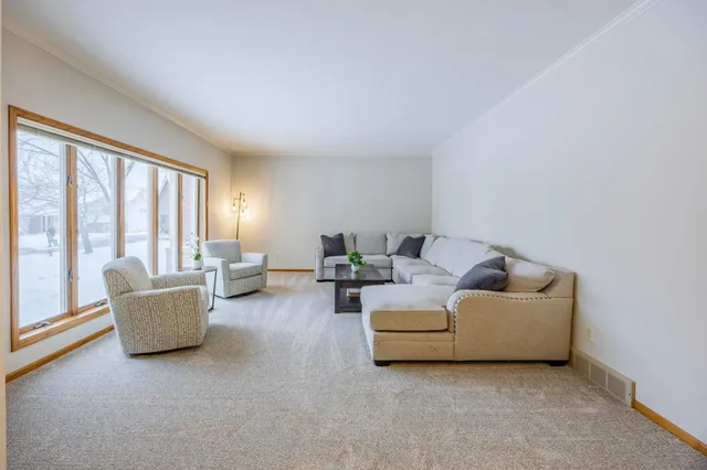 $489,000 | 510 Liberty Lane, New Prague, MN 56071