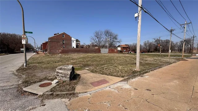 $35,000 | 1901 Benton Street, St. Louis, MO 63106
