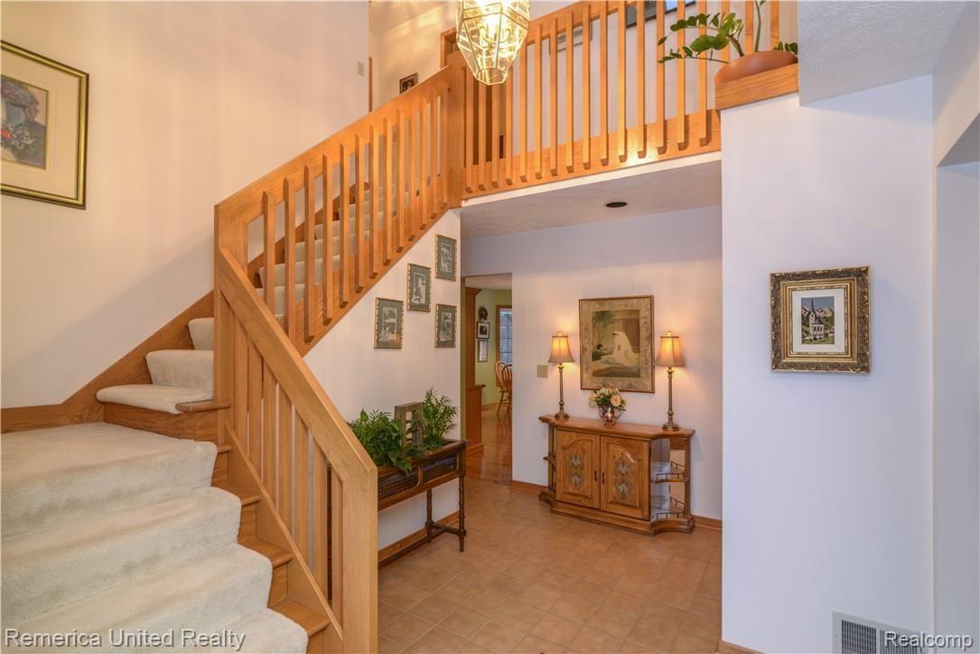 12264 Raelyn Hills Drive Perry, MI 48872 - Photo 5 of 46 DSC_4064.jpg