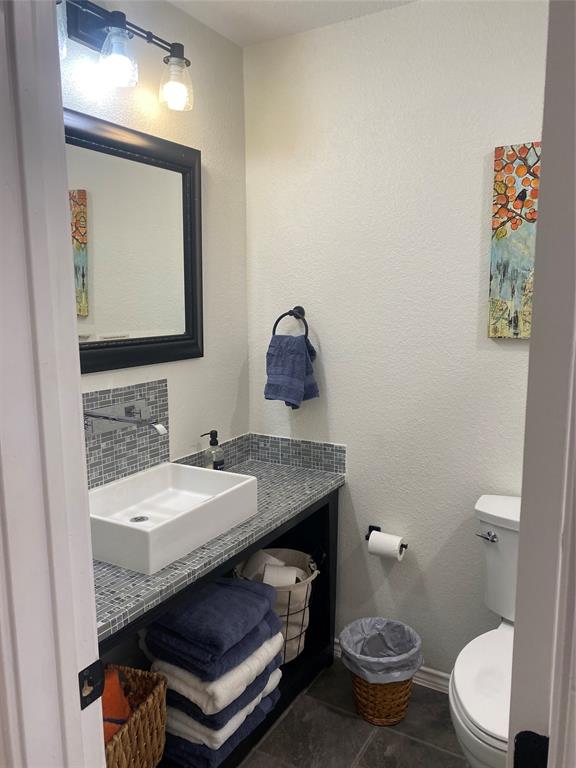 520 West Bluff Street Granbury, TX 76048 - Photo 22 of 34