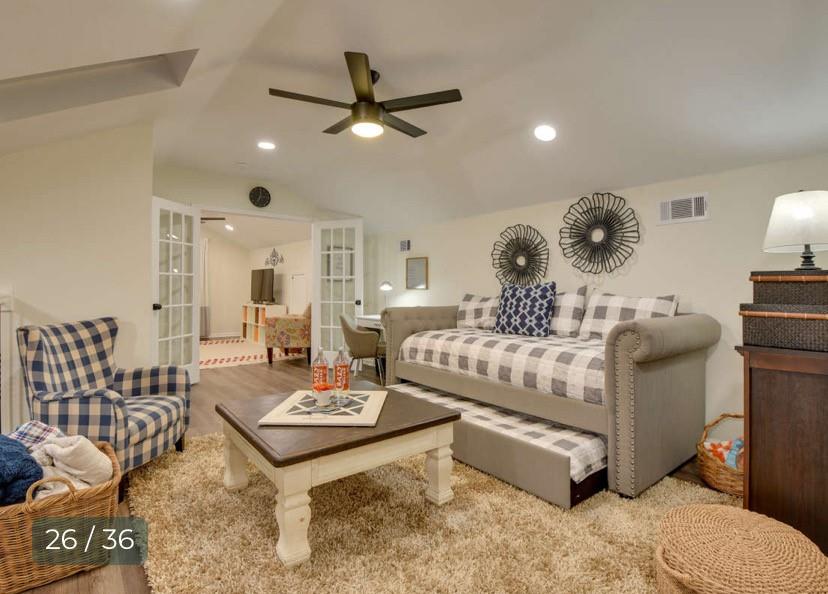 520 West Bluff Street Granbury, TX 76048 - Photo 25 of 34