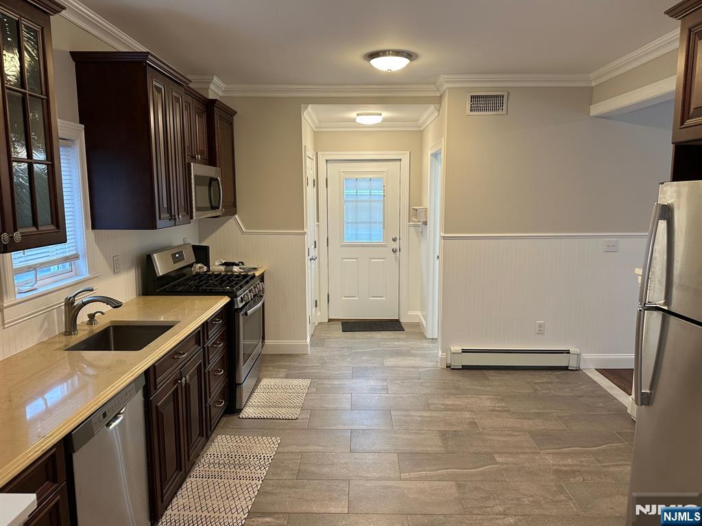 310 Kinderkamack Road, Unit 1 Oradell, NJ 07649 - Photo 4 of 25