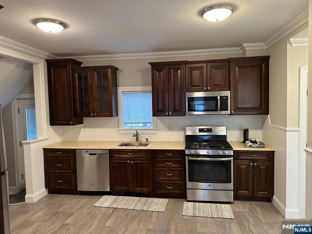 310 Kinderkamack Road, Unit 1 Oradell, NJ 07649 - Photo 6 of 25