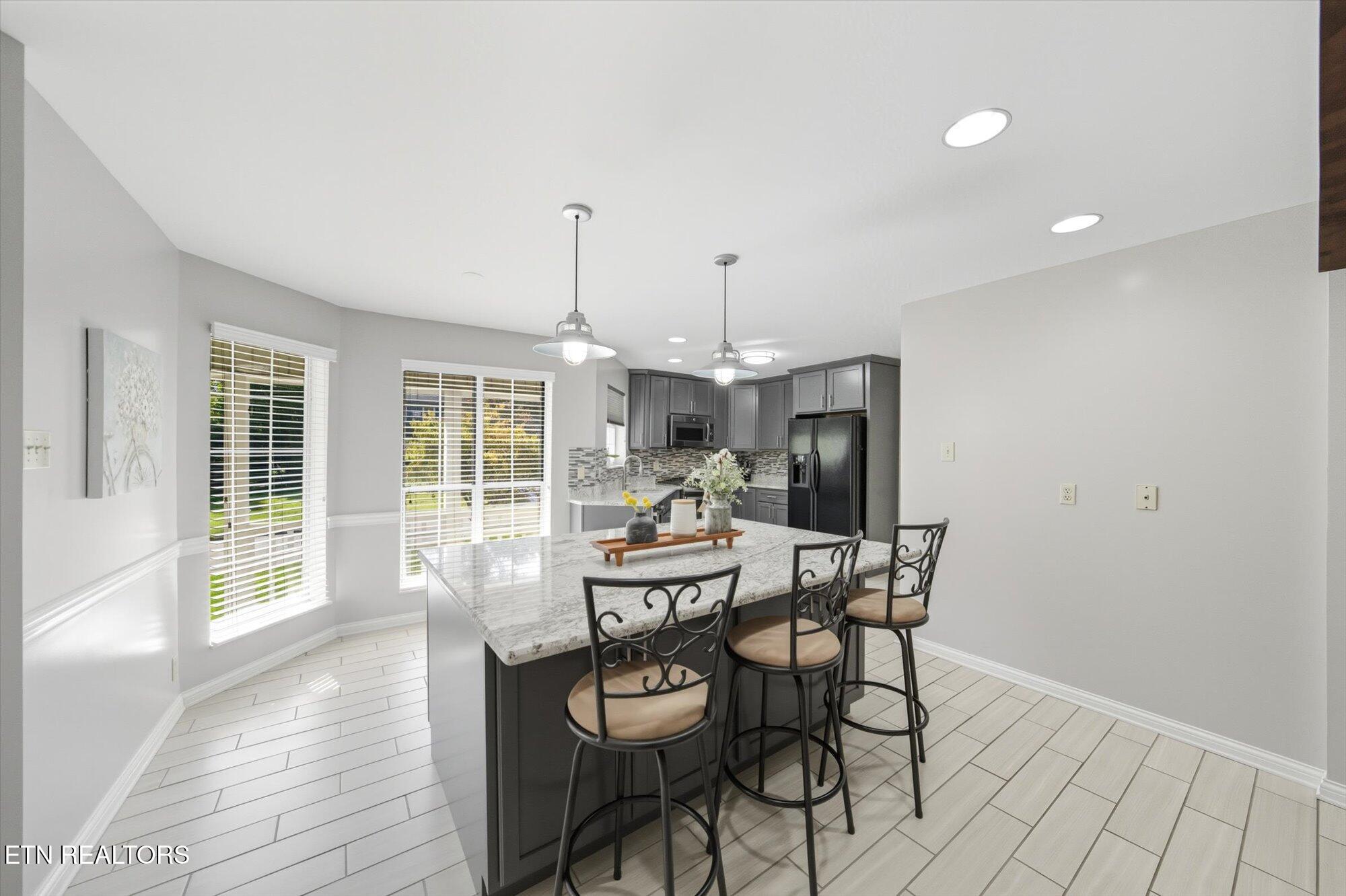 2121 Windbrook Road Knoxville, TN 37923 - Photo 11 of 27 12-2121-Windbrook-Rd-Knoxville-TN-12