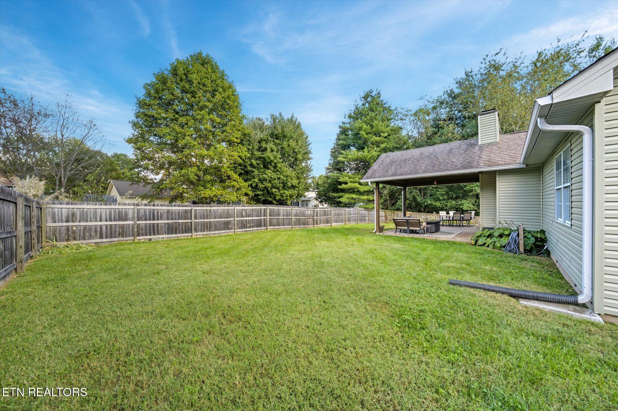 2121 Windbrook Road Knoxville, TN 37923 - Photo 25 of 27 26-2121-Windbrook-Rd-Knoxville-TN-26