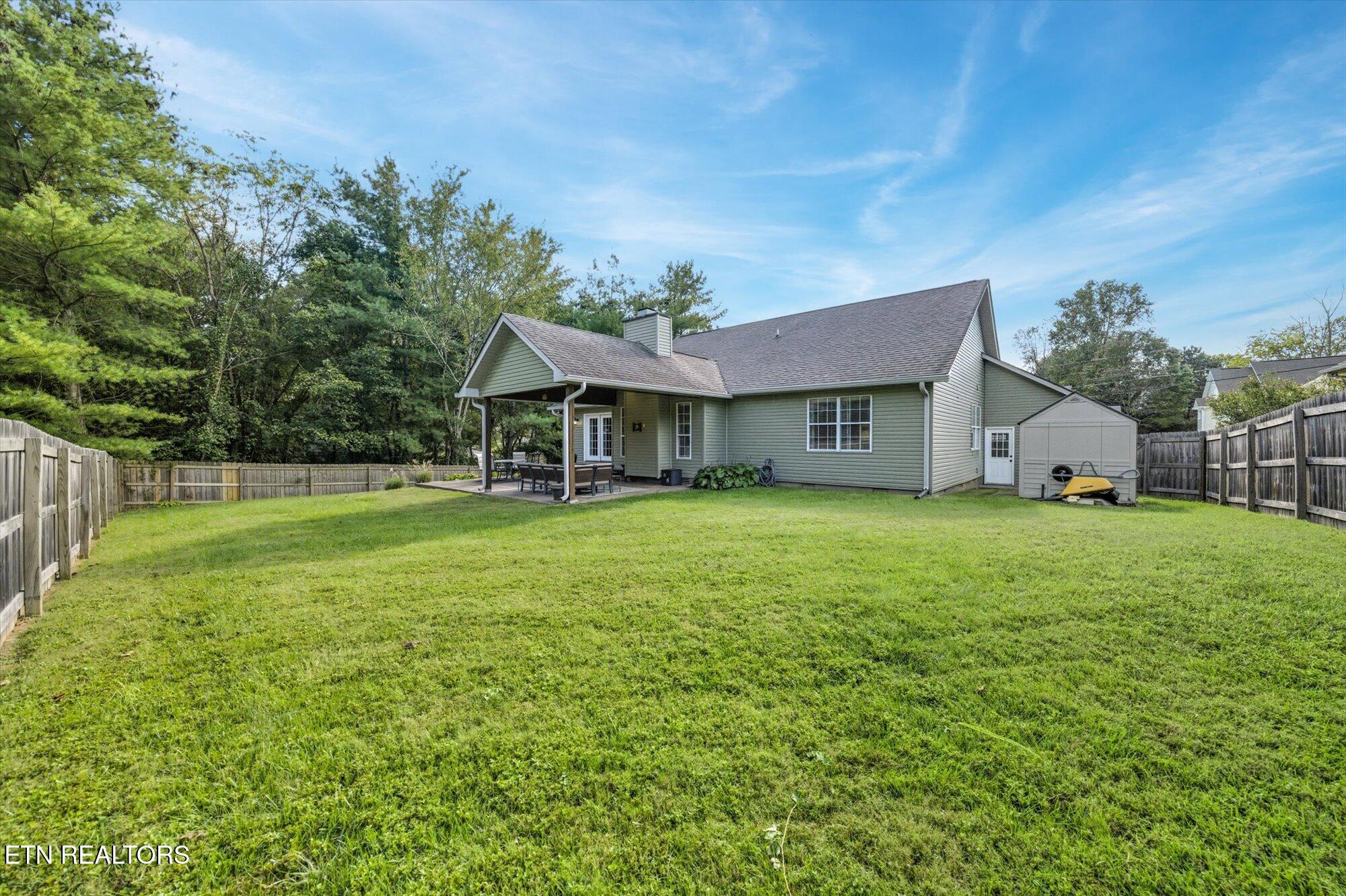 2121 Windbrook Road Knoxville, TN 37923 - Photo 26 of 27 27-2121-Windbrook-Rd-Knoxville-TN-27