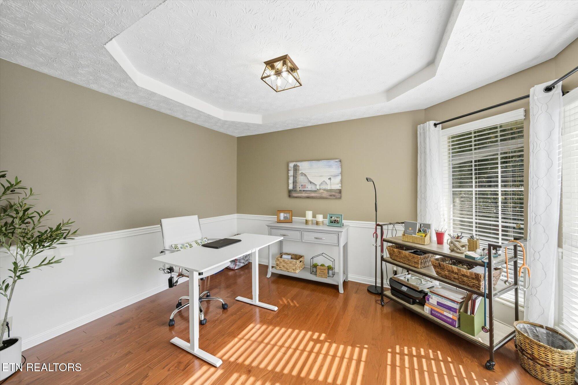 2121 Windbrook Road Knoxville, TN 37923 - Photo 6 of 27 07-2121-Windbrook-Rd-Knoxville-TN-7