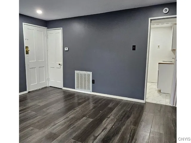 $174,300 | 515 Henry Street, Utica, NY 13502