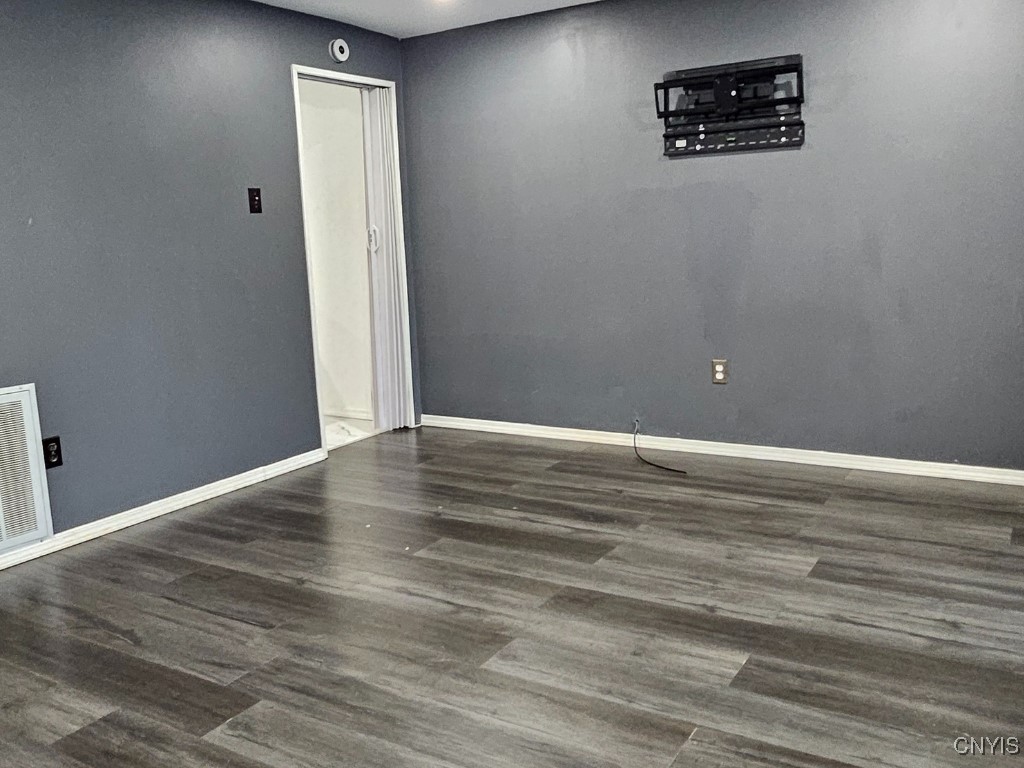 515 Henry Street Utica, NY 13502 - Photo 30 of 30 2nd Floor - Bedroom