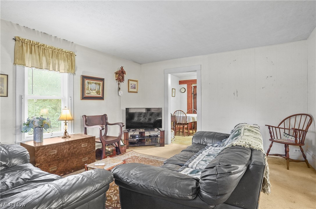 13745 Chillicothe Road Novelty, OH 44072 - Photo 14 of 31 Living room with light carpet
