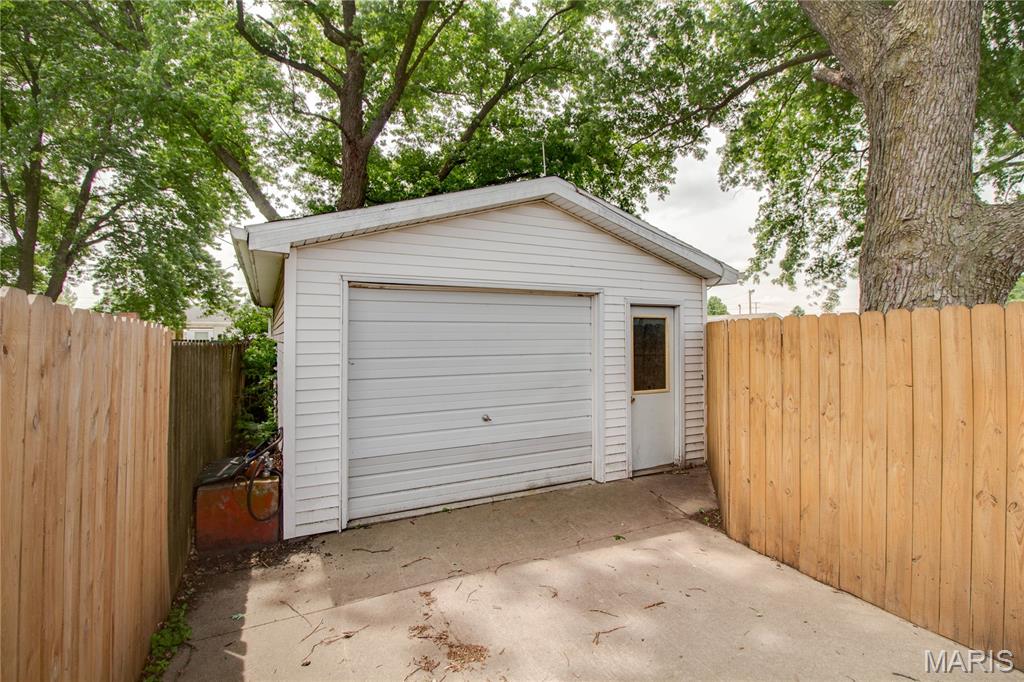 440 West State Street Waverly, IL 62692 - Photo 32 of 39