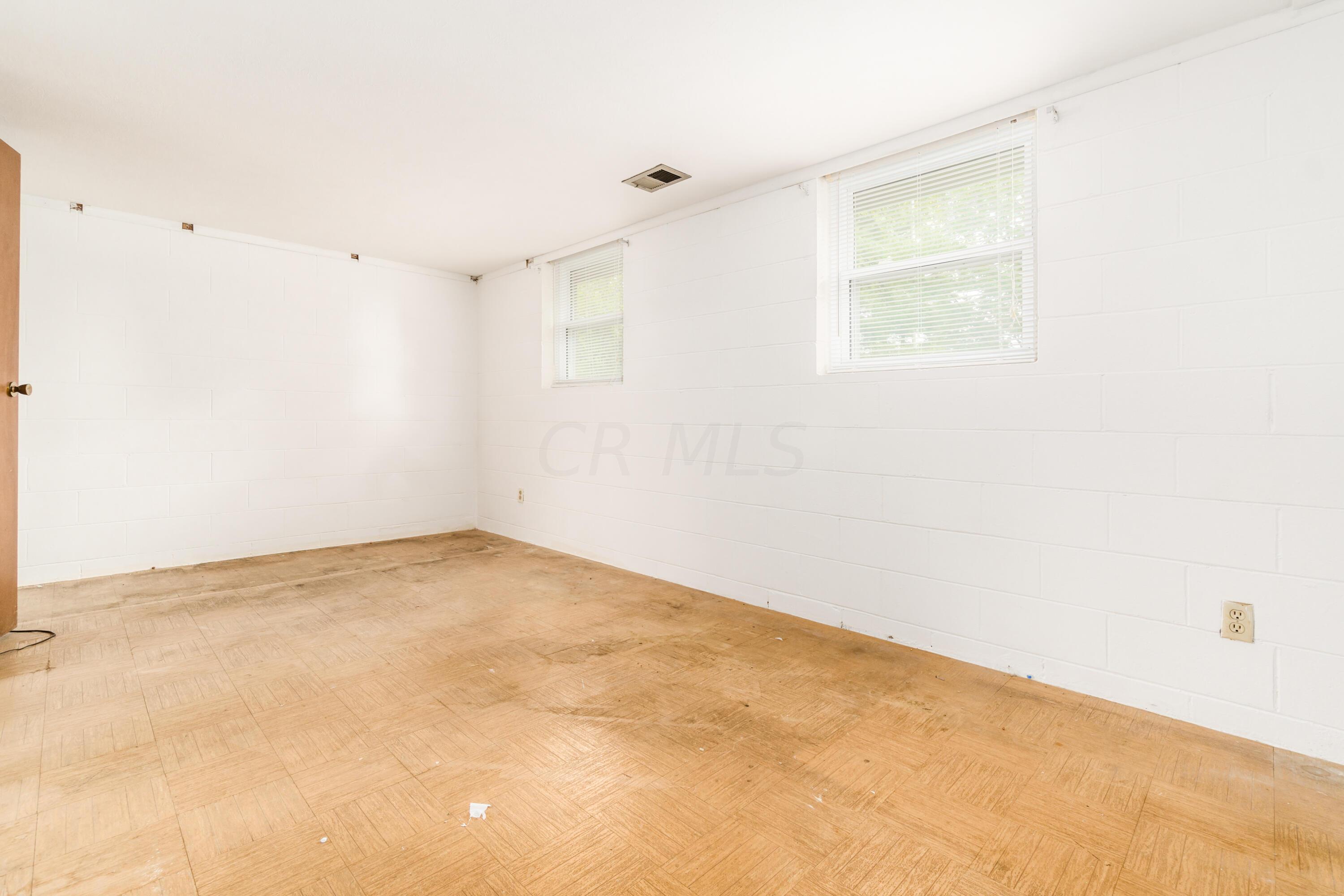 252 Dunchurch Road Columbus, OH 43230 - Photo 29 of 37 S_-_252_Dunchurch_Rd_-_062