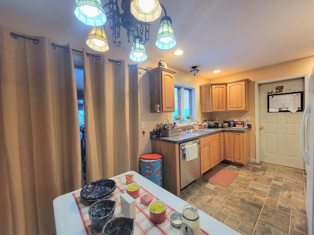 1792 White Pond Road Athol, MA 01331 - Photo 5 of 39
