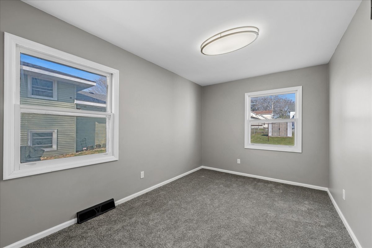 203 Clark Street Monroe Center, IL 61052 - Photo 14 of 21