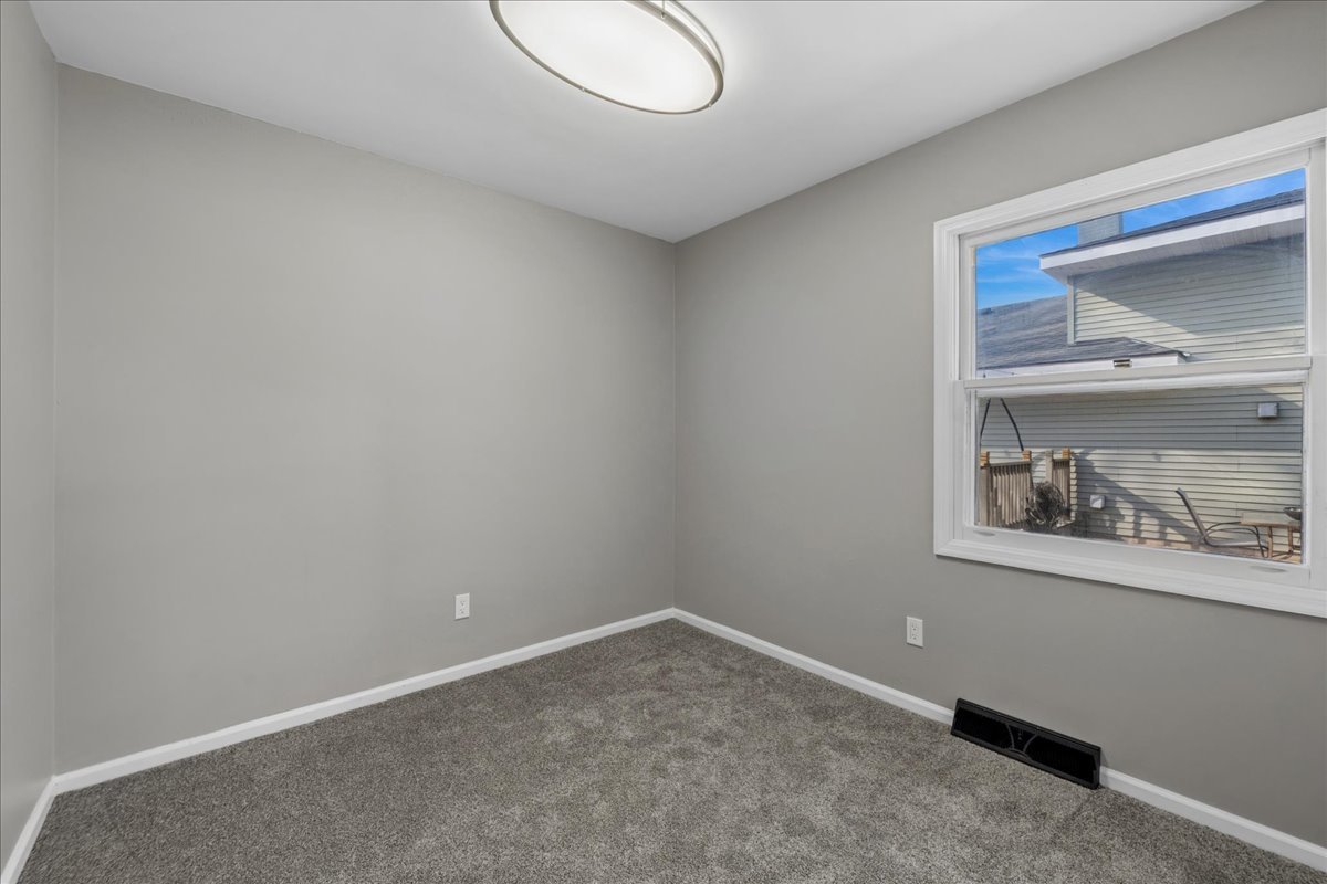 203 Clark Street Monroe Center, IL 61052 - Photo 15 of 21