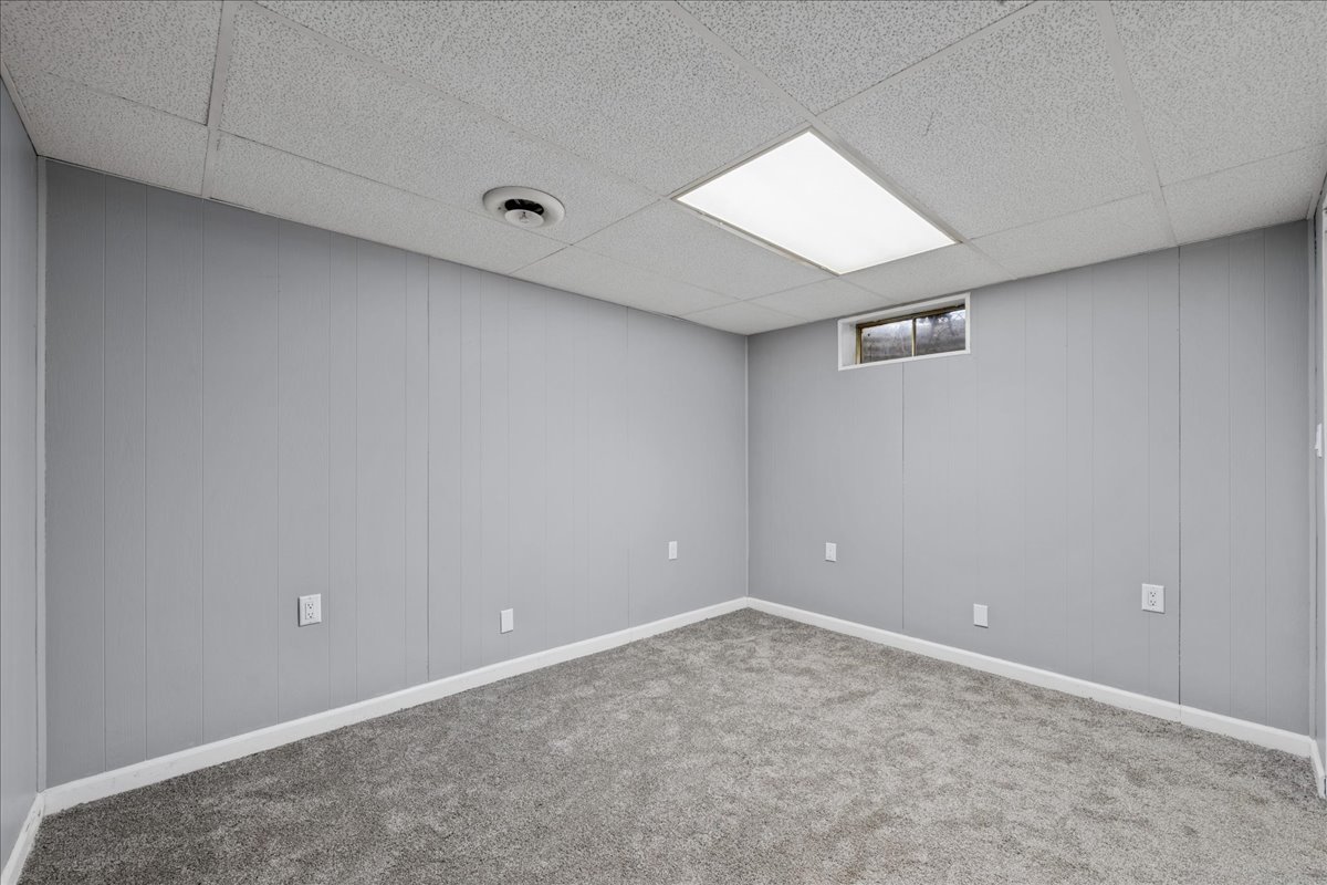 203 Clark Street Monroe Center, IL 61052 - Photo 16 of 21