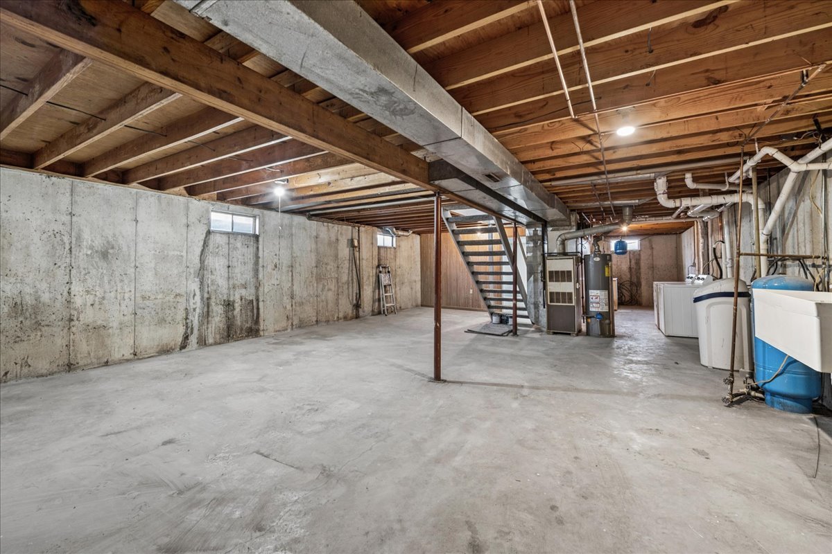 203 Clark Street Monroe Center, IL 61052 - Photo 17 of 21