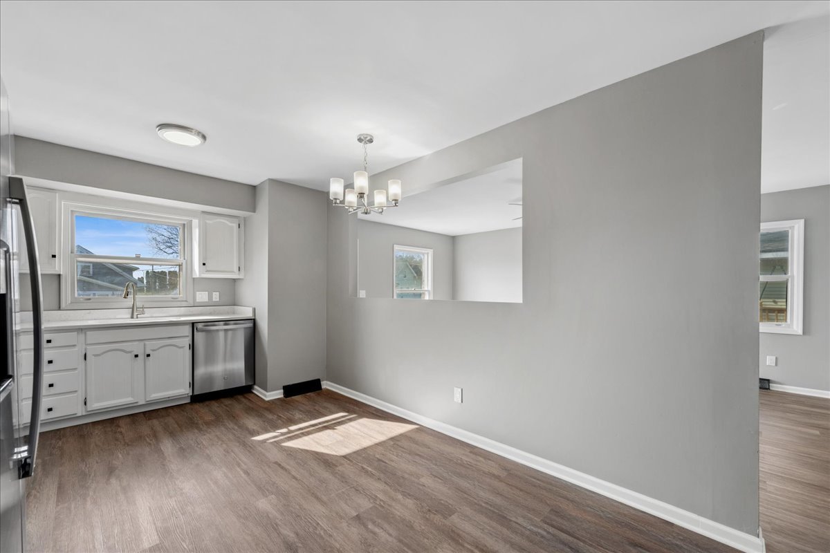 203 Clark Street Monroe Center, IL 61052 - Photo 5 of 21