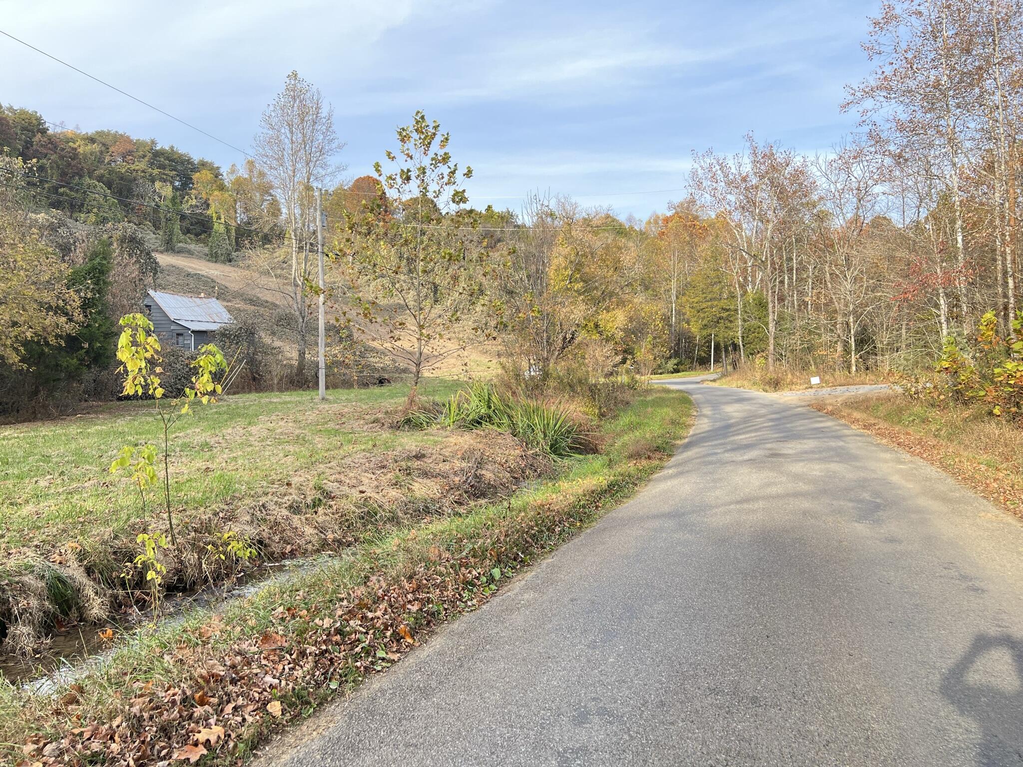 614 Gass Memorial Road Greeneville, TN 37745 - Photo 33 of 47 IMG_6862