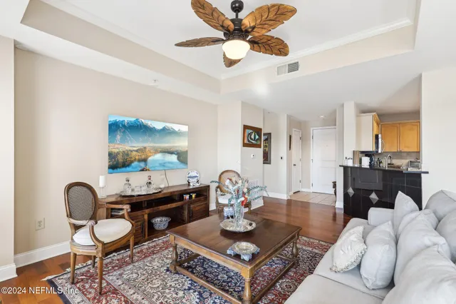 $430,000 | 400 East Bay Street, Unit 1007, Jacksonville, FL 32202
