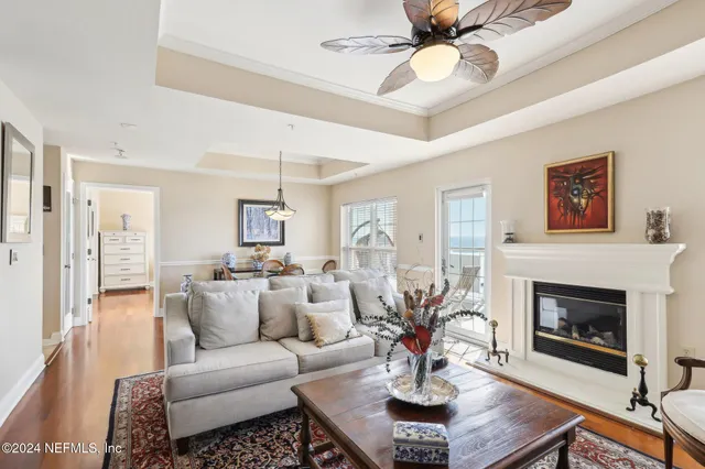 $430,000 | 400 East Bay Street, Unit 1007, Jacksonville, FL 32202