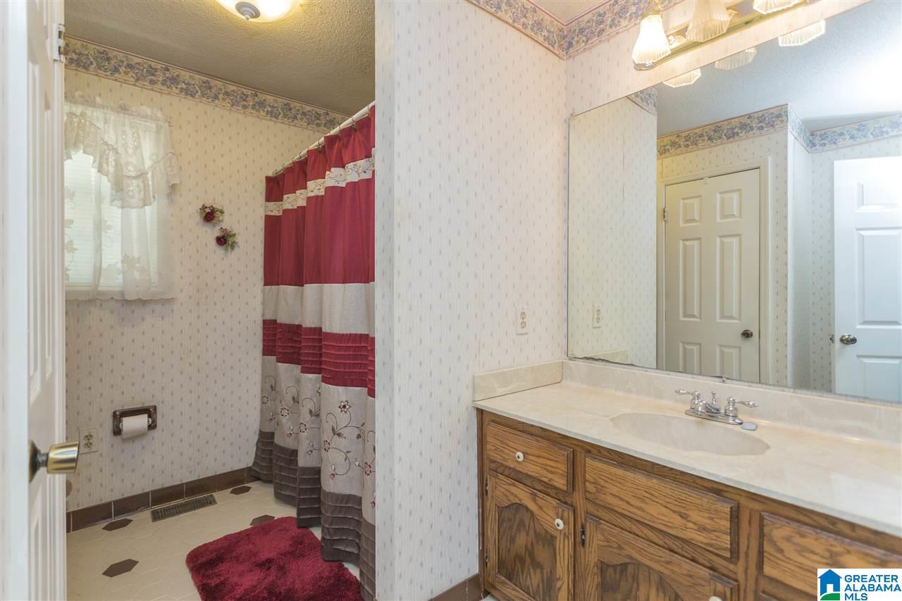 5440 Robin Circle Adamsville, AL 35005 - Photo 23 of 30