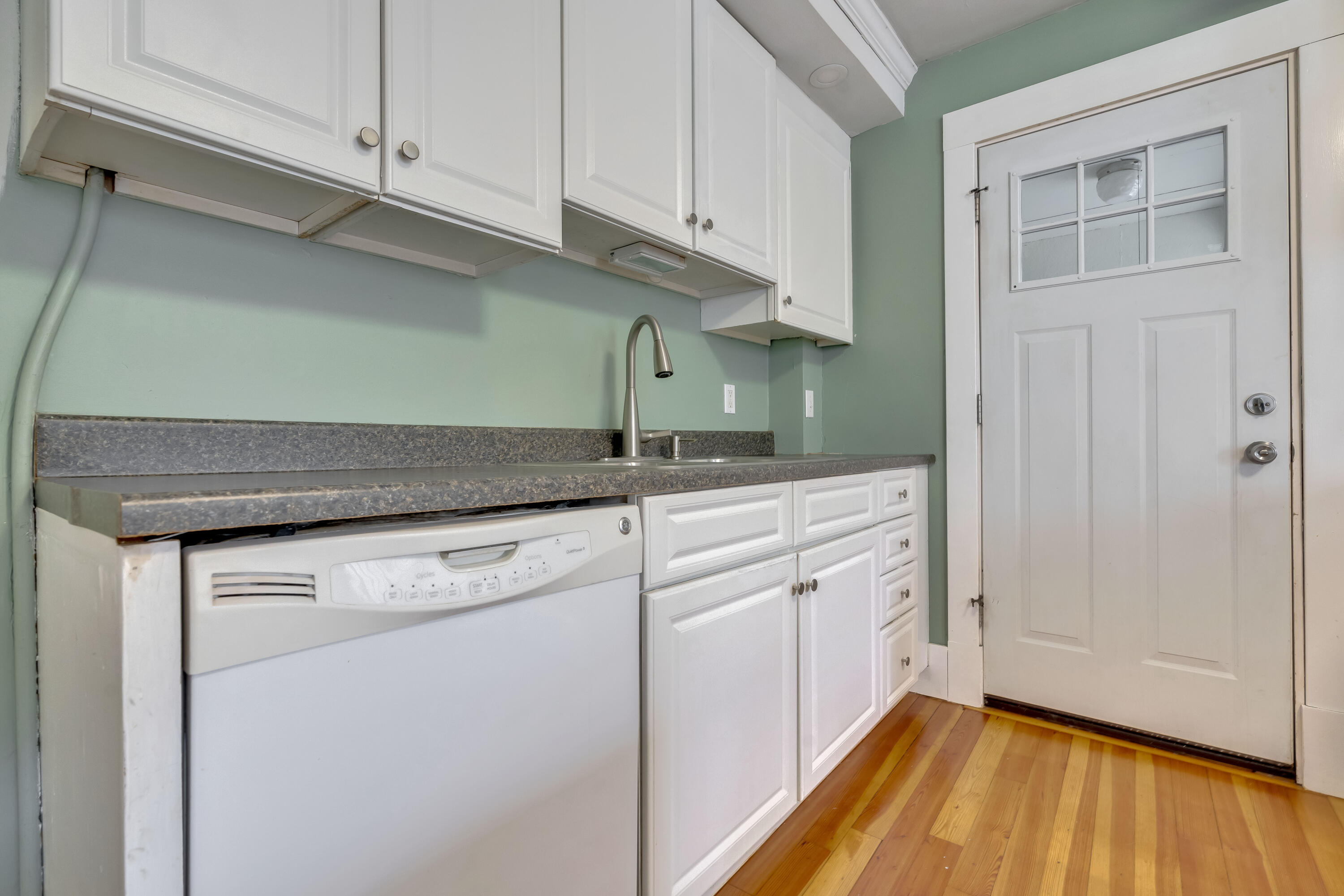 22 Bailey Avenue Portland, ME 04103 - Photo 16 of 29 16