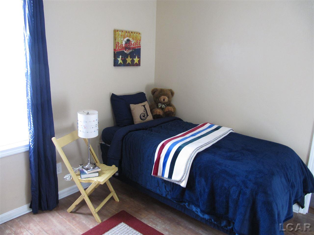 1450 Moore Road Adrian, MI 49221 - Photo 26 of 39 Bedroom 3