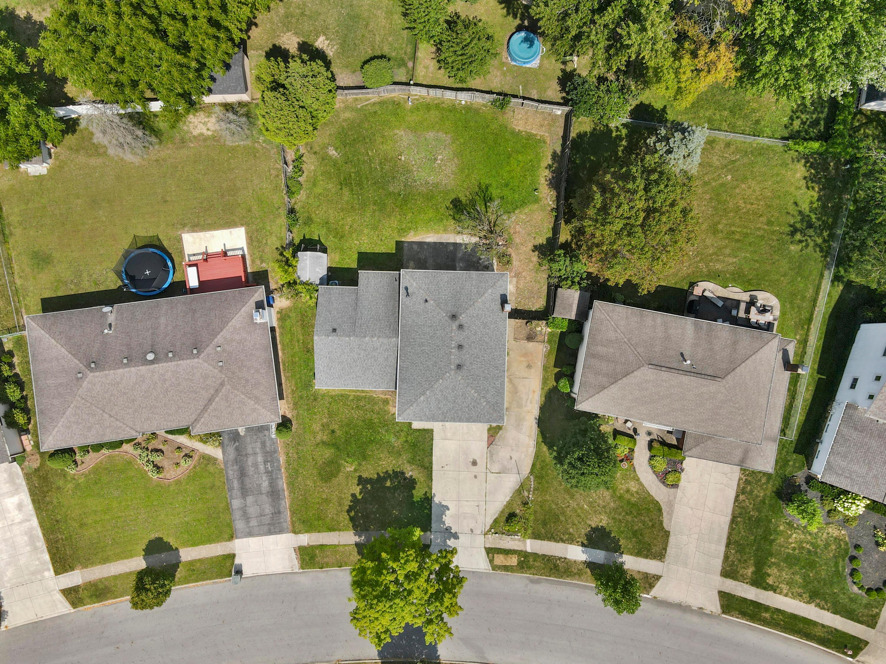 1866 Dorsetshire Road Columbus, OH 43229 - Photo 4 of 44 DJI_0882