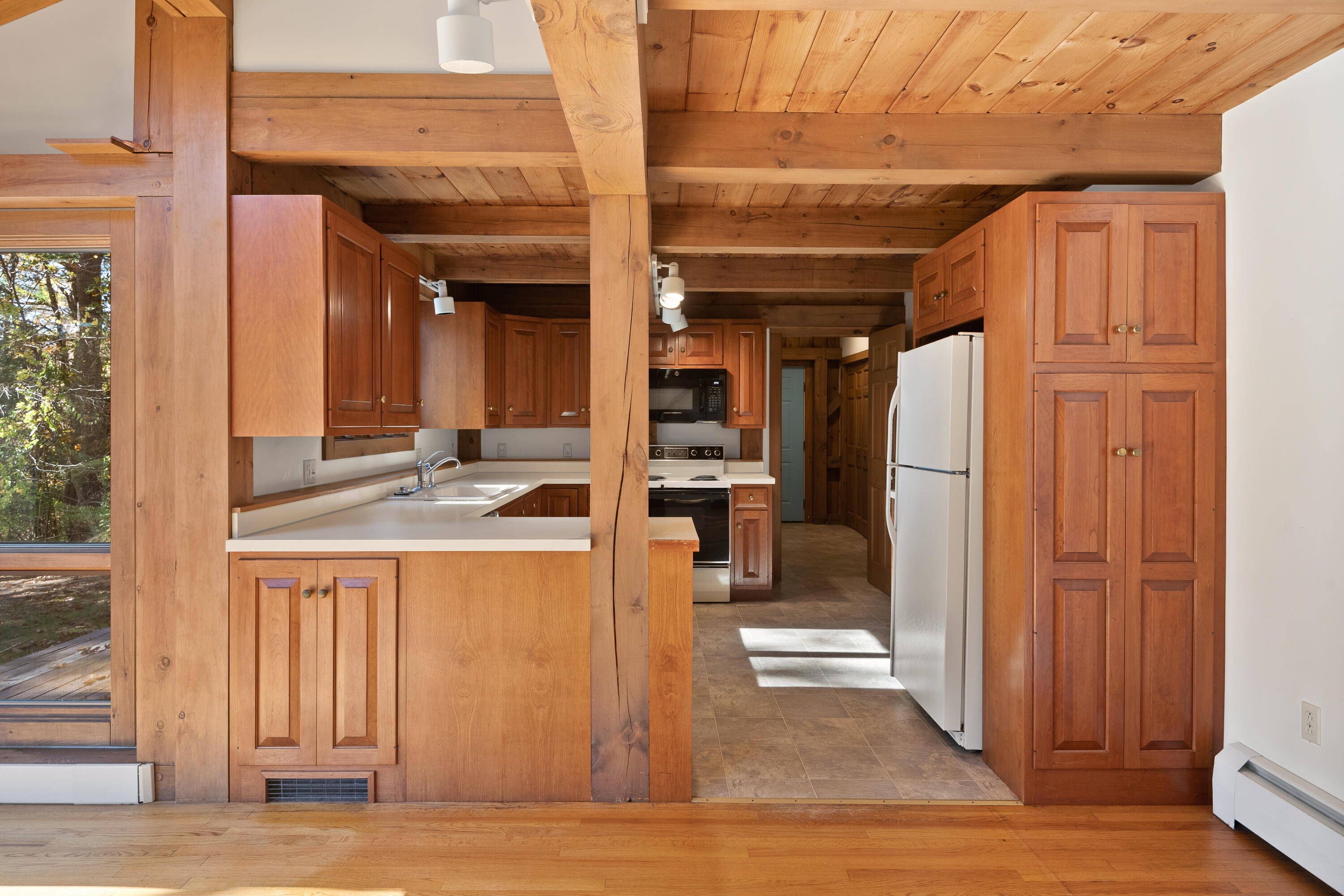16 Captains Way Kittery Point, ME 03905 - Photo 20 of 42 Kitchen