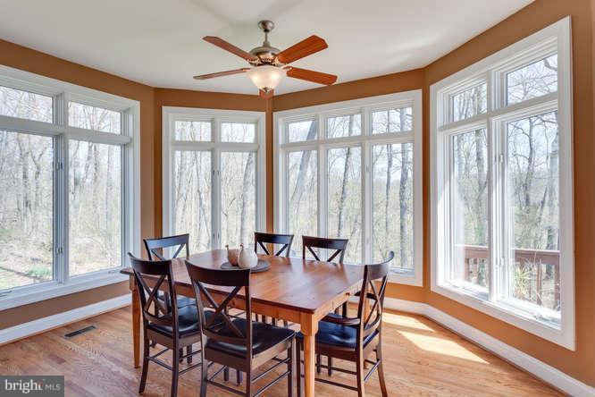 19144 Shelburne Glebe Road Leesburg, VA 20175 - Photo 12 of 30 Breakfast Room