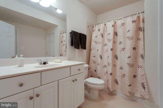 19144 Shelburne Glebe Road Leesburg, VA 20175 - Photo 22 of 30 Bath