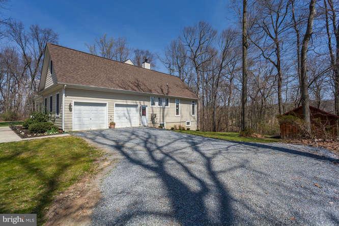 19144 Shelburne Glebe Road Leesburg, VA 20175 - Photo 25 of 30 Exterior (General)