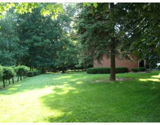 1315 Anderson Road Pittsburgh, PA 15209 - Photo 16 of 18 Yard/Garden.