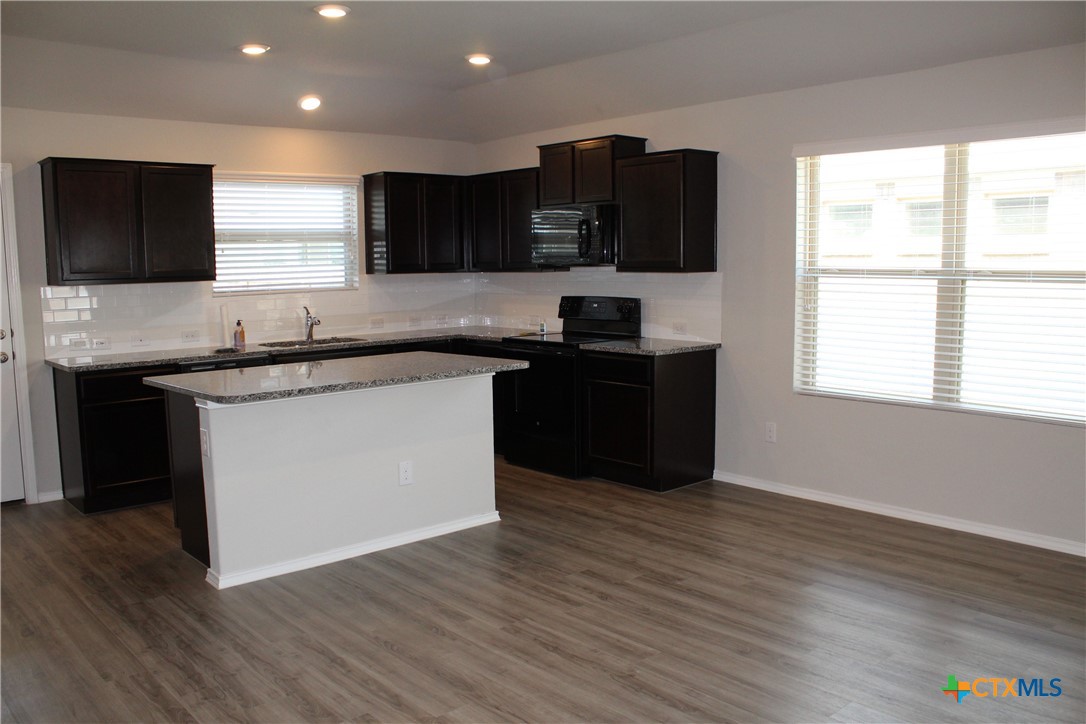 1982 Rising Sun Boulevard New Braunfels, TX 78130 - Photo 5 of 23