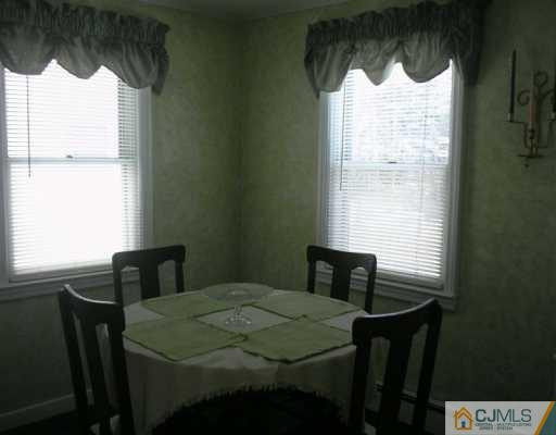 14 Fitzsimmons Avenue Middlesex, NJ 08846 - Photo 5 of 8