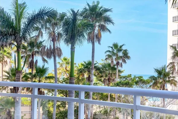 $20,000 | 1300 Benjamin Franklin Drive, Unit 304, Sarasota, FL 34236