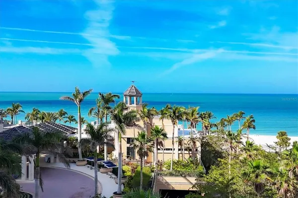 $20,000 | 1300 Benjamin Franklin Drive, Unit 304, Sarasota, FL 34236