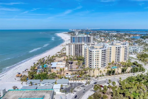 $20,000 | 1300 Benjamin Franklin Drive, Unit 304, Sarasota, FL 34236